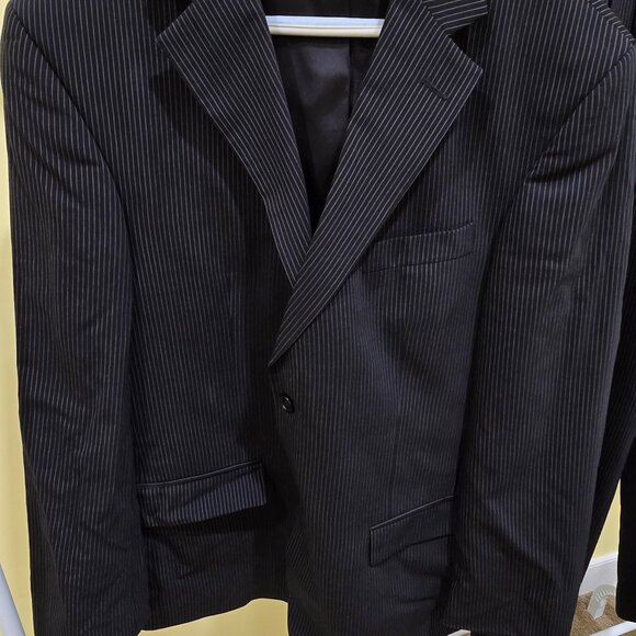 Geoffrey Beene black and white pinstripe suit - Picture 3 of 10